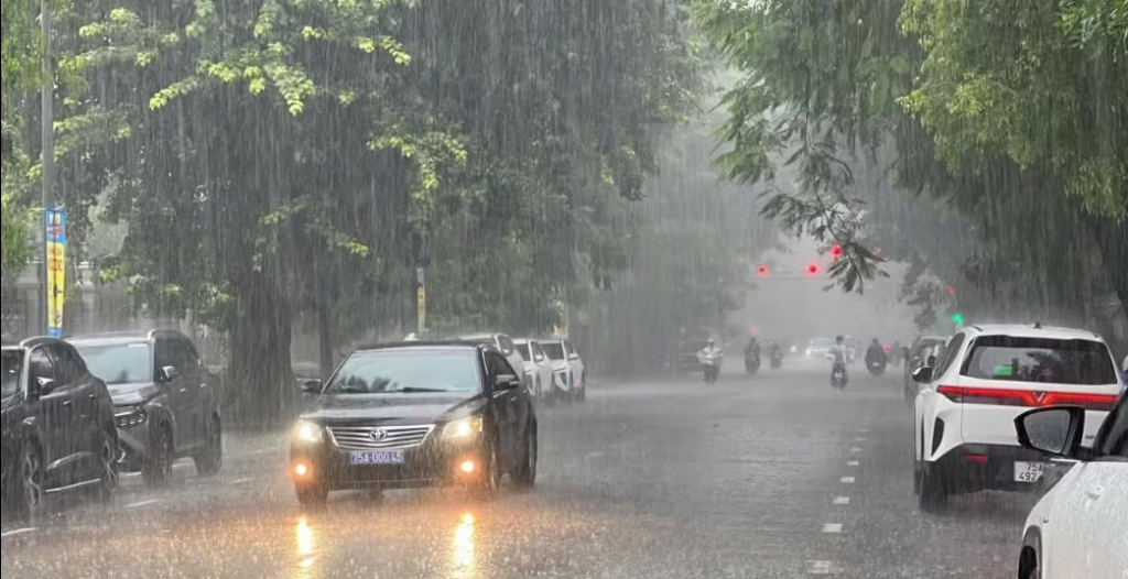 Huế dự báo mưa lớn từ 150 - 300 mm, có nơi vượt 400 mm trong những ngày tới.